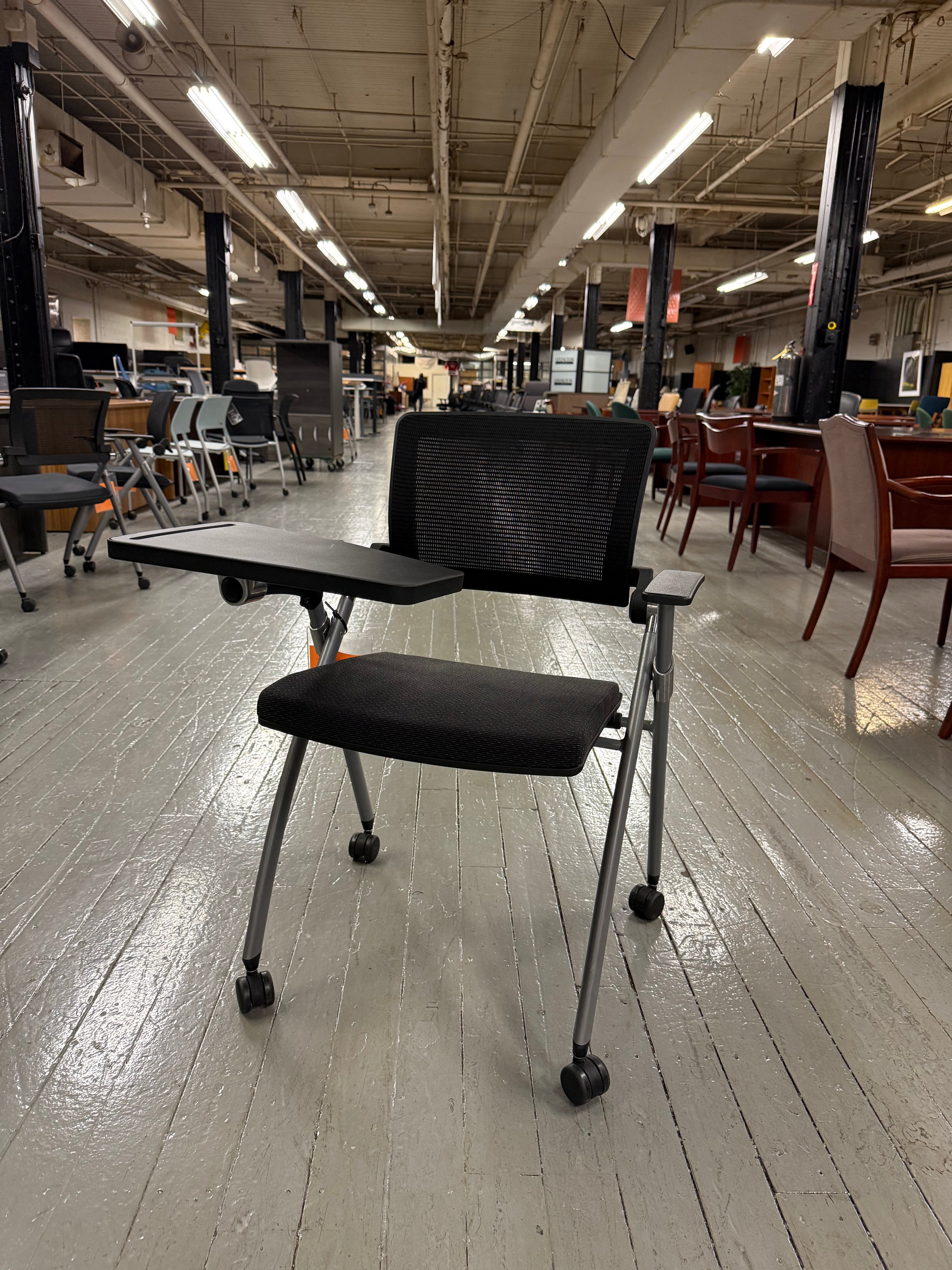 AIS Stow Chair -E47
