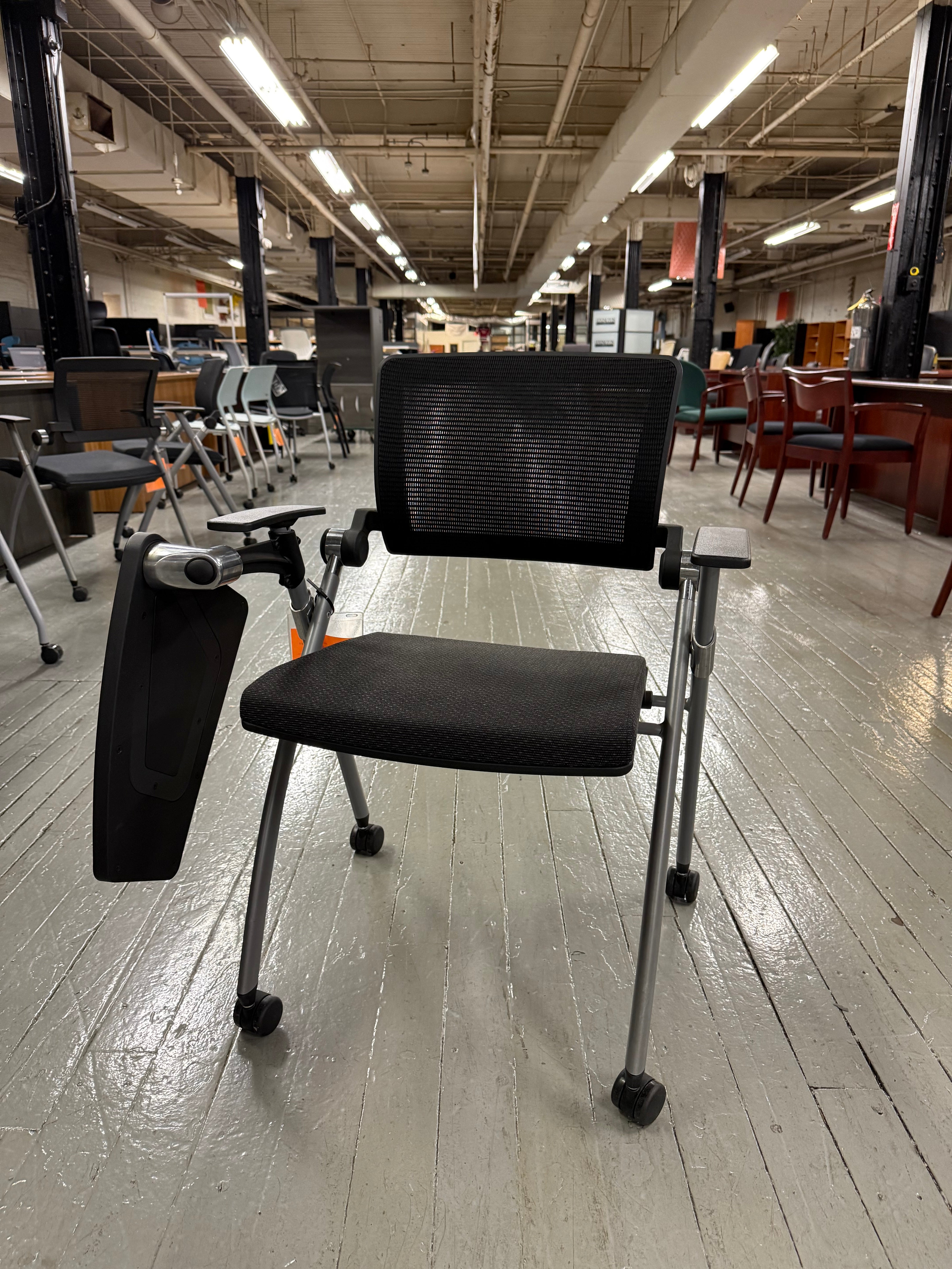 AIS Stow Chair -E47