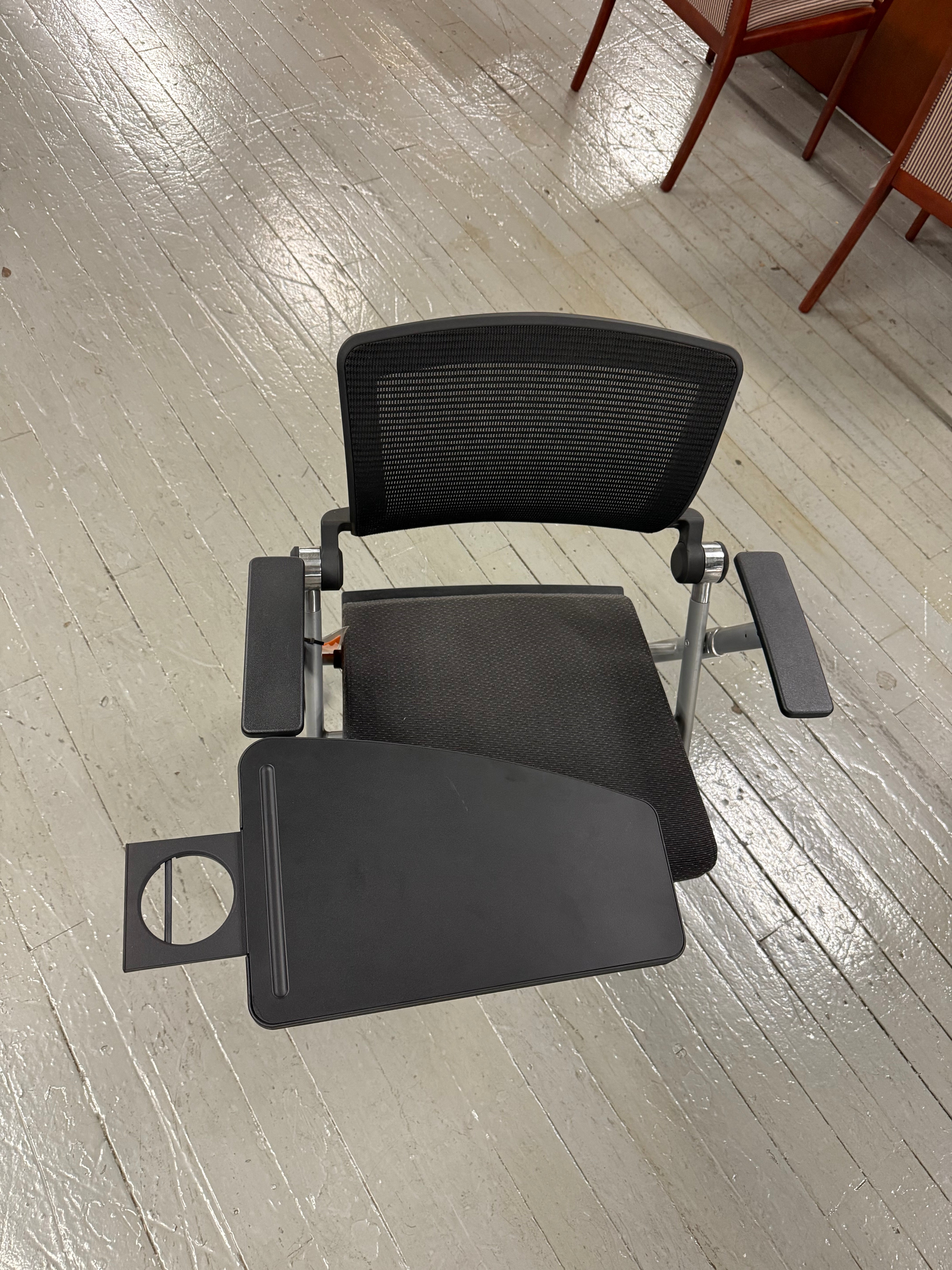 AIS Stow Chair -E47