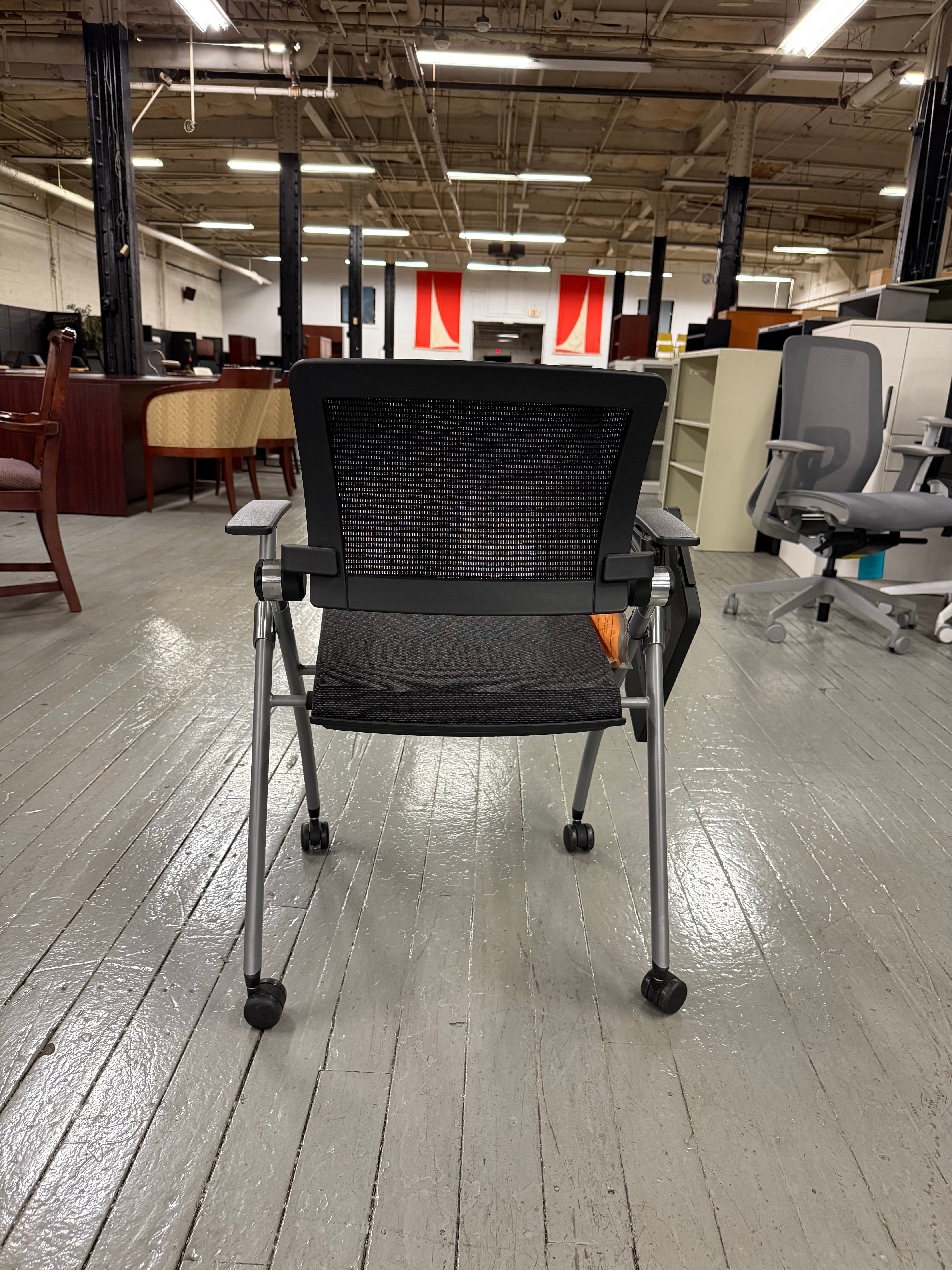 AIS Stow Chair -E47