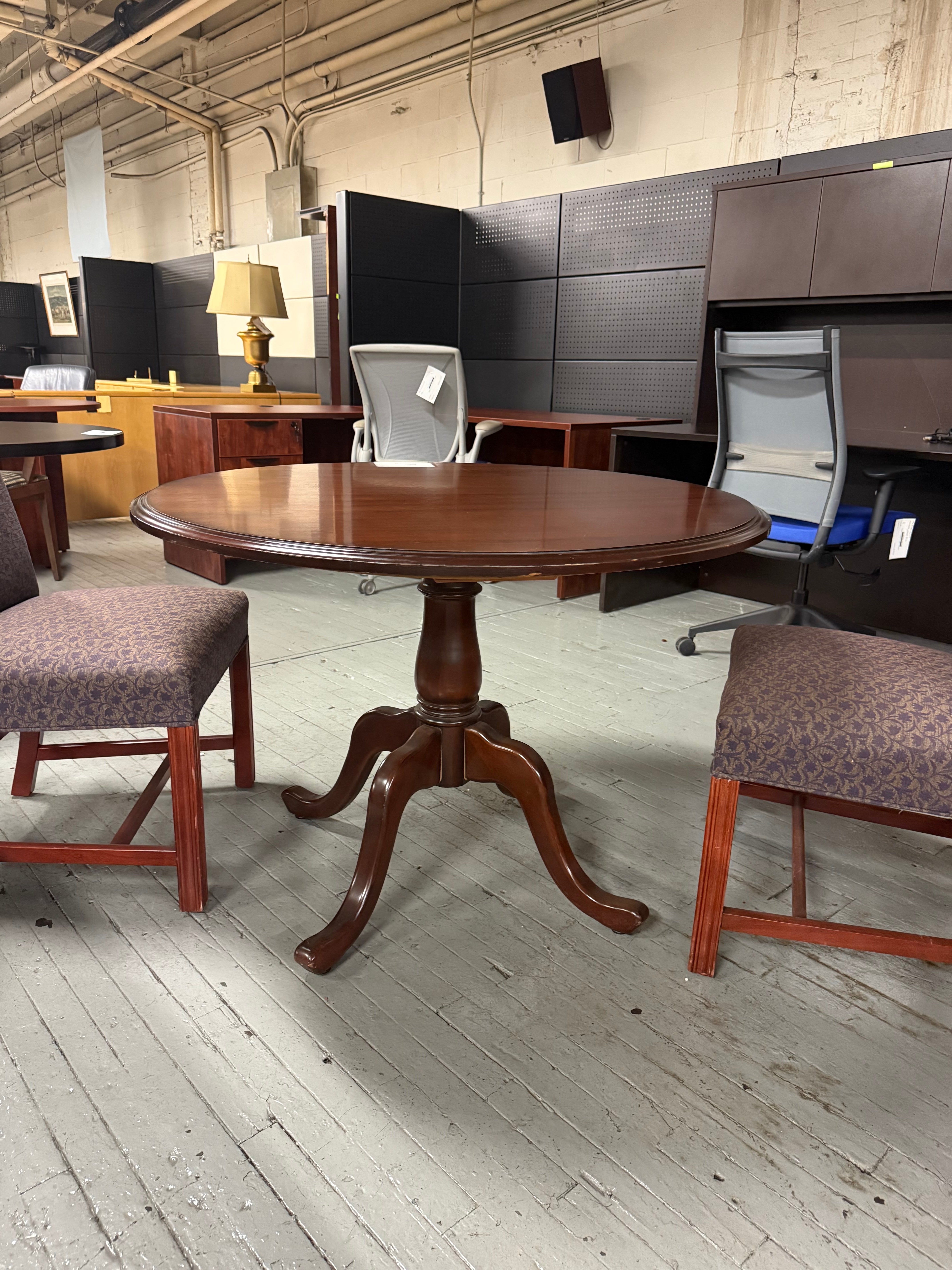 Circular Cherry Veneer Table -Y38