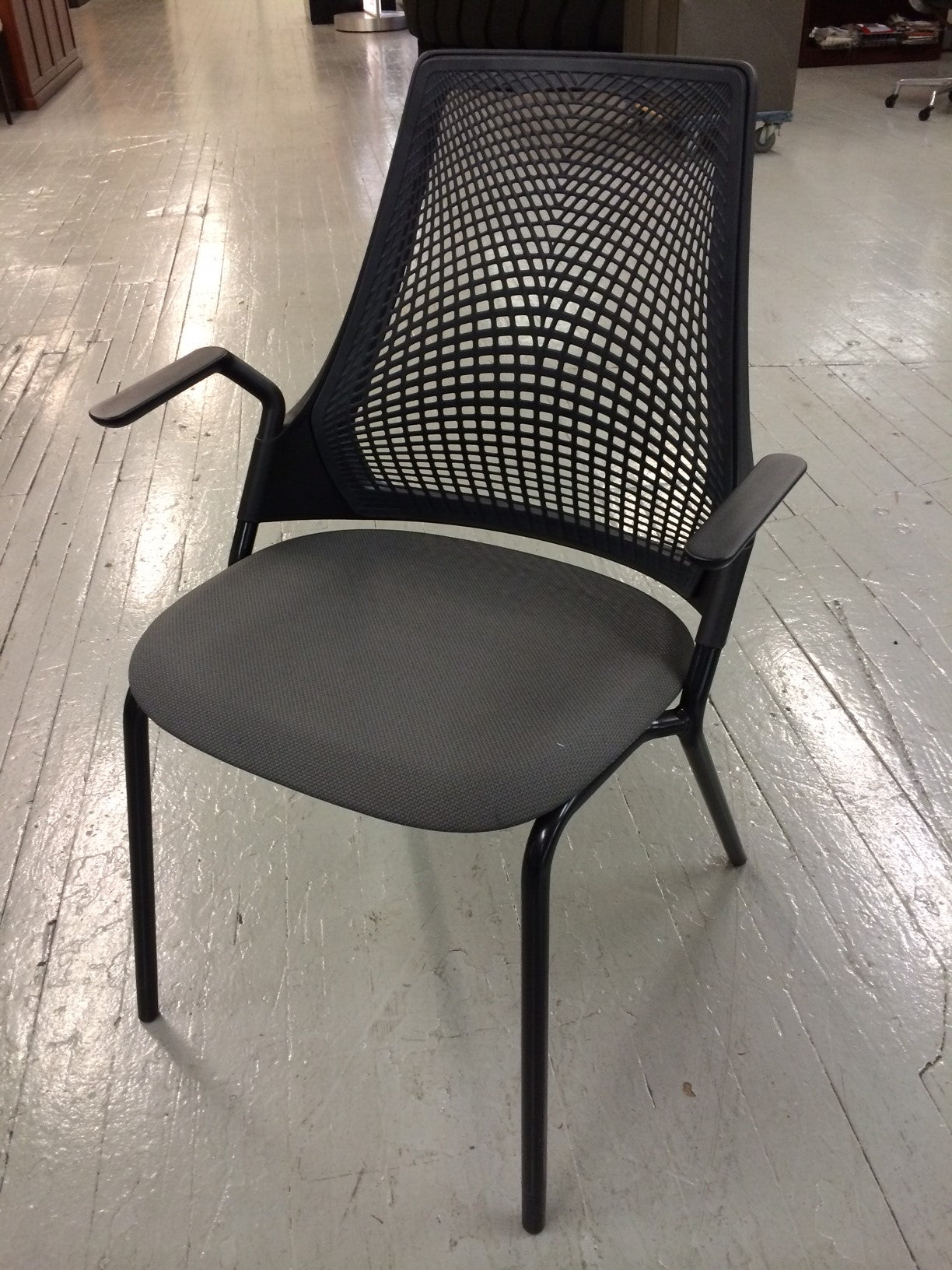 Sayl Chair – Herman Miller Guest Chair with 4-Leg Base