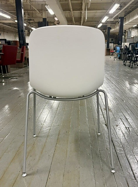Jump Series Stack Chair E5