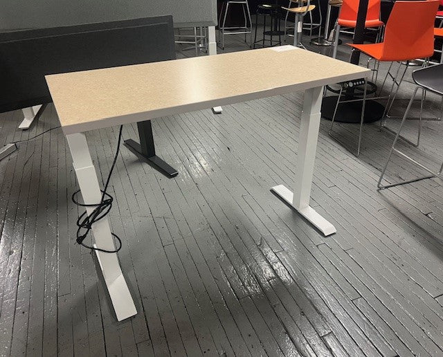 adjustable stand up desk