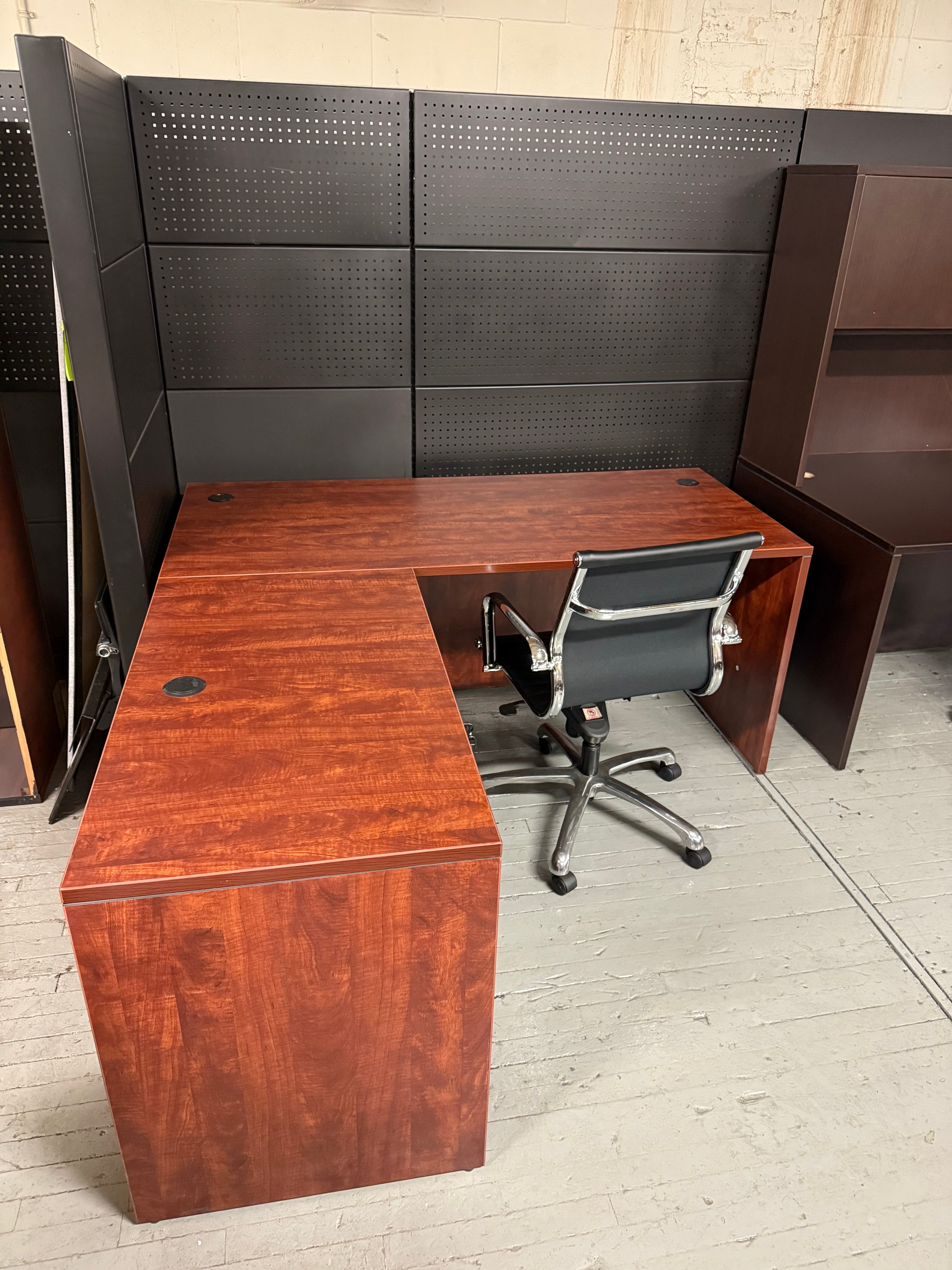 OTG Mahogany Desk with Left-Hand Return -L48