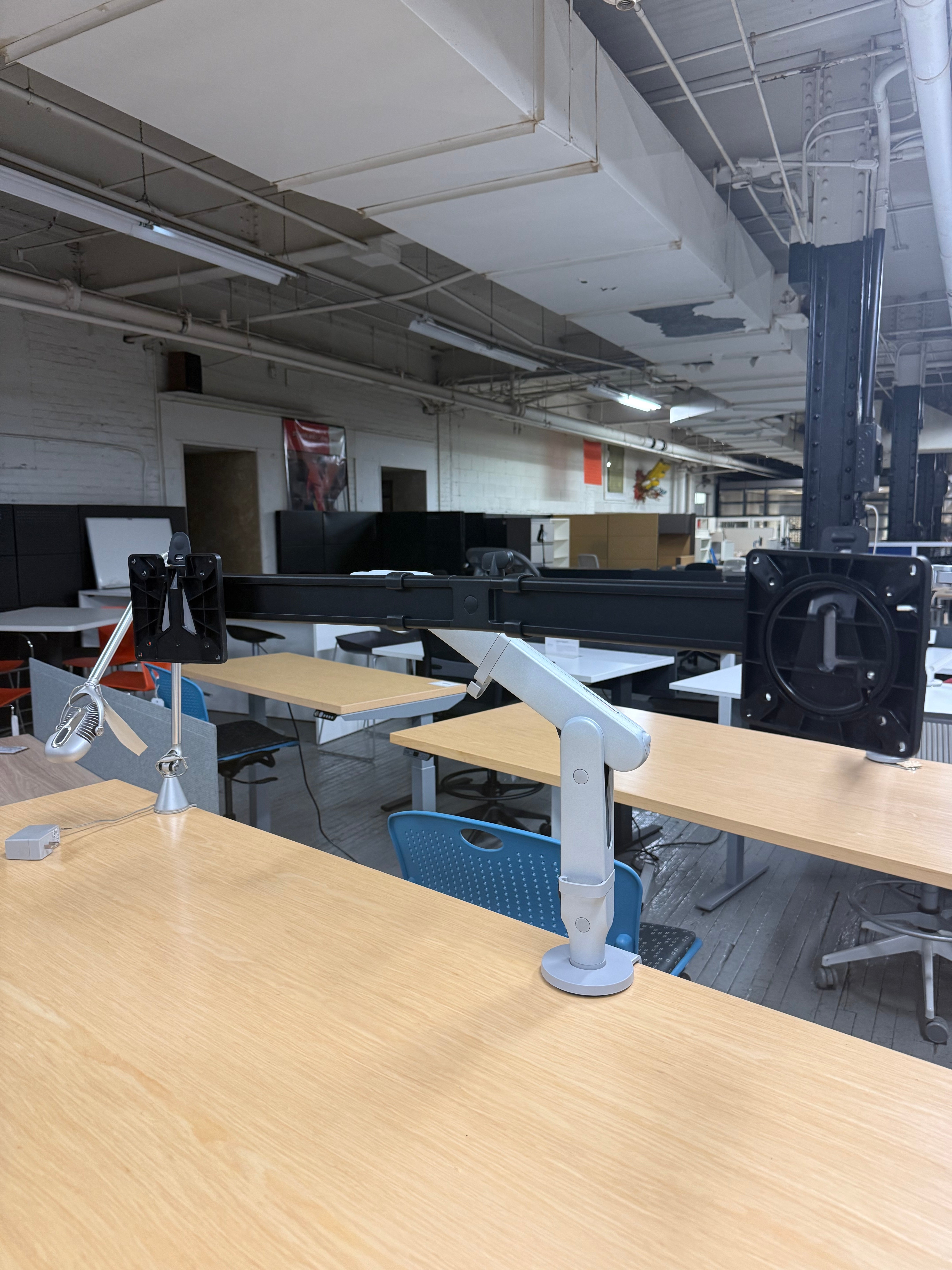 Herman Miller Ollin Single Monitor Arm with Dual Monitor Bar -MS27