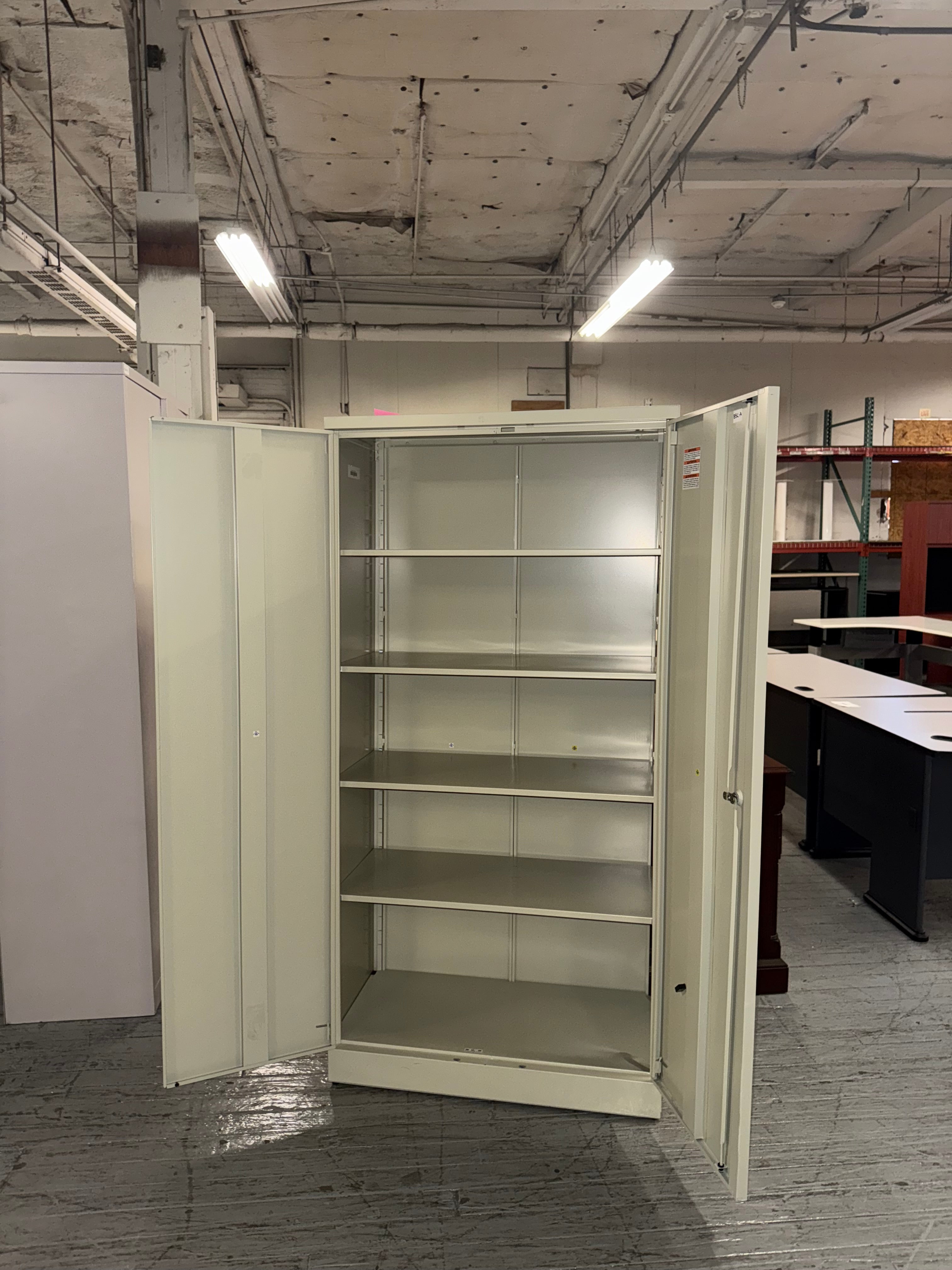 Storage Cabinet -U32