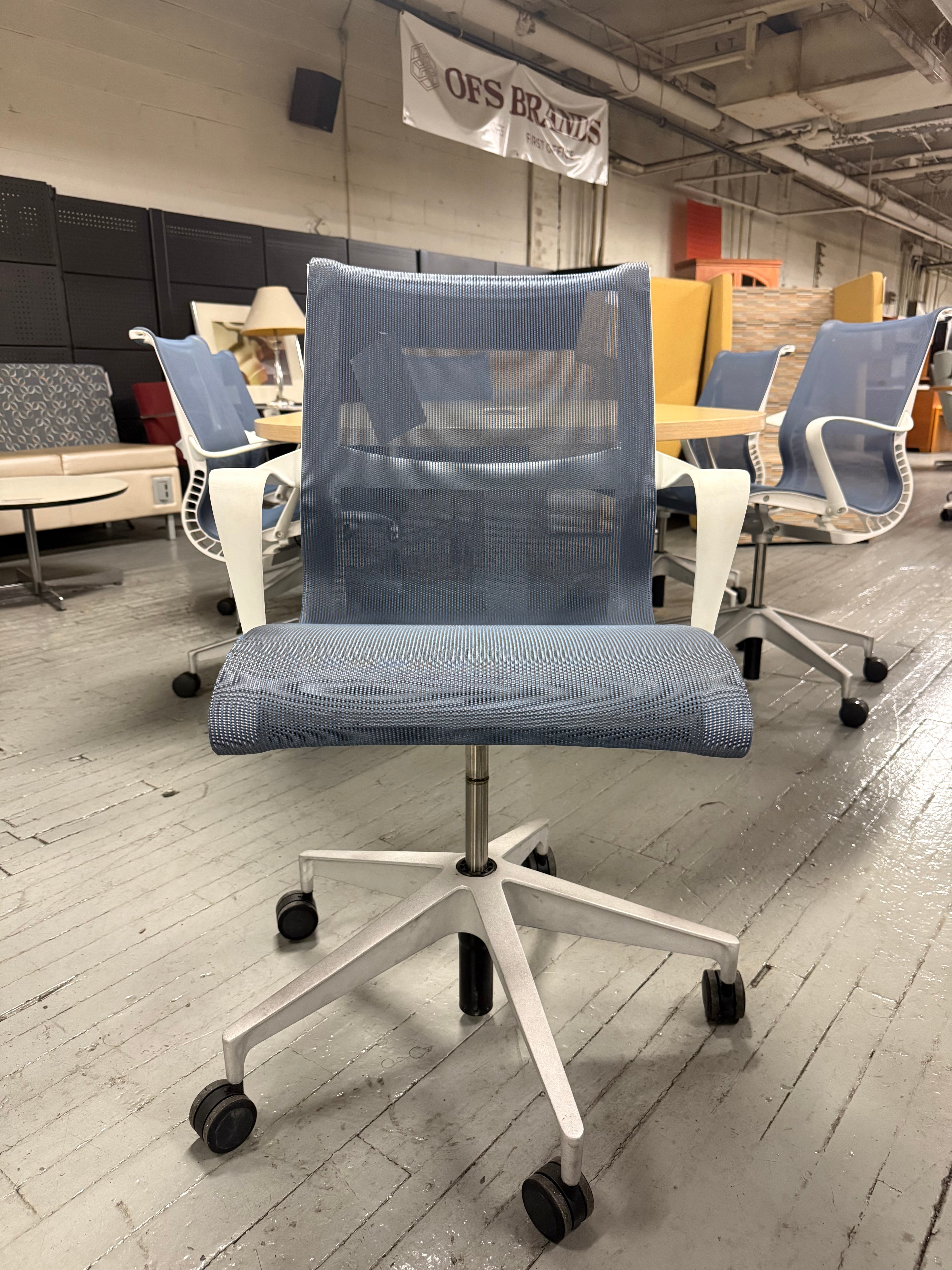 Herman Miller Setu - B17