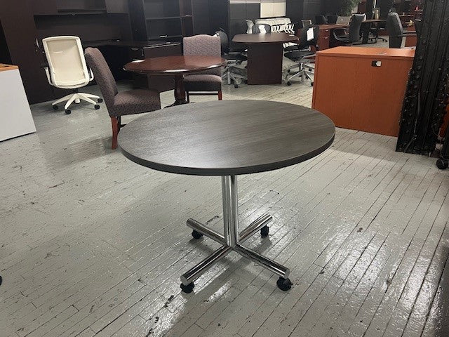 table with wheels