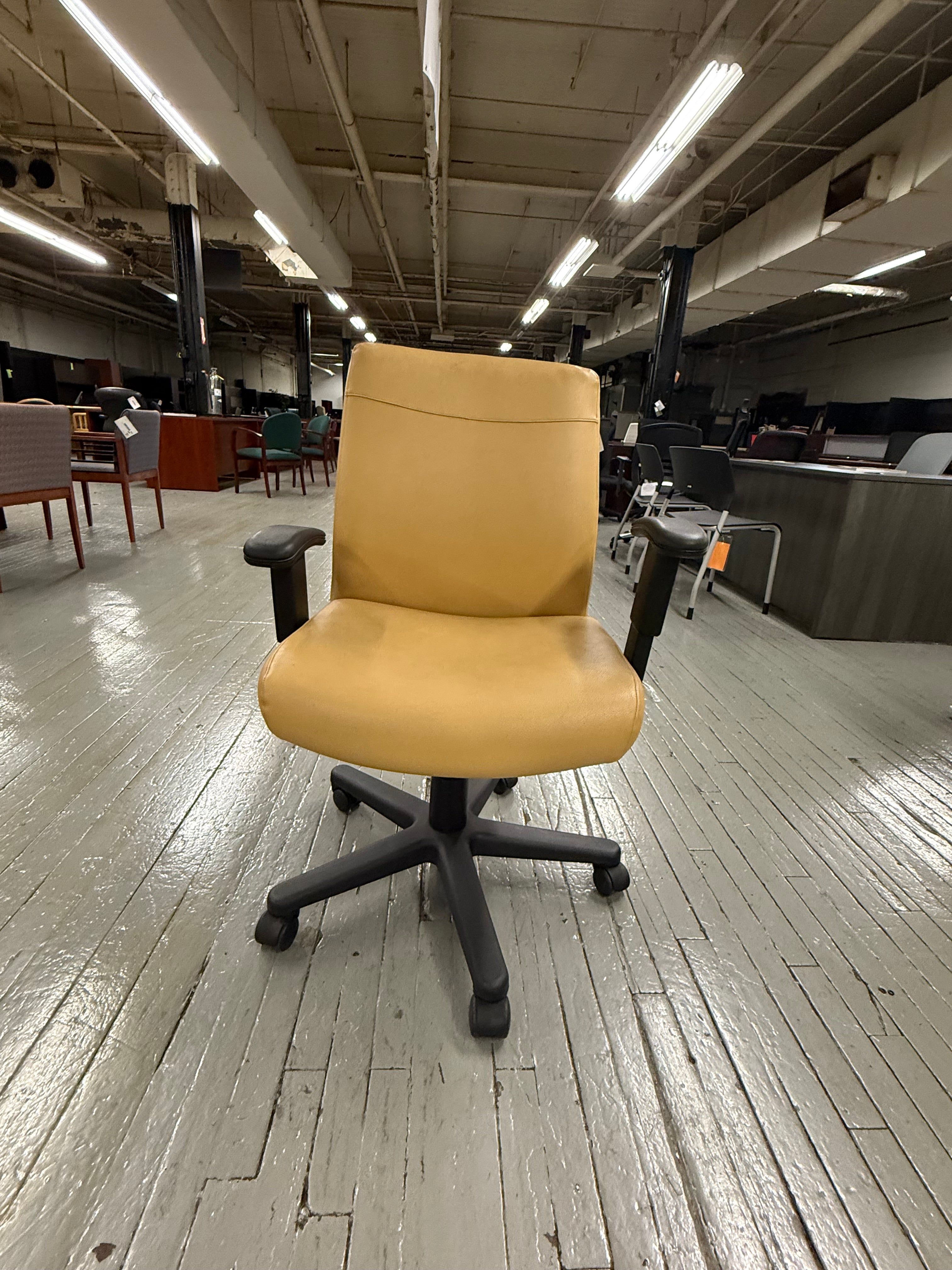 Harter Colleague Mid-Back Task Chair - A63