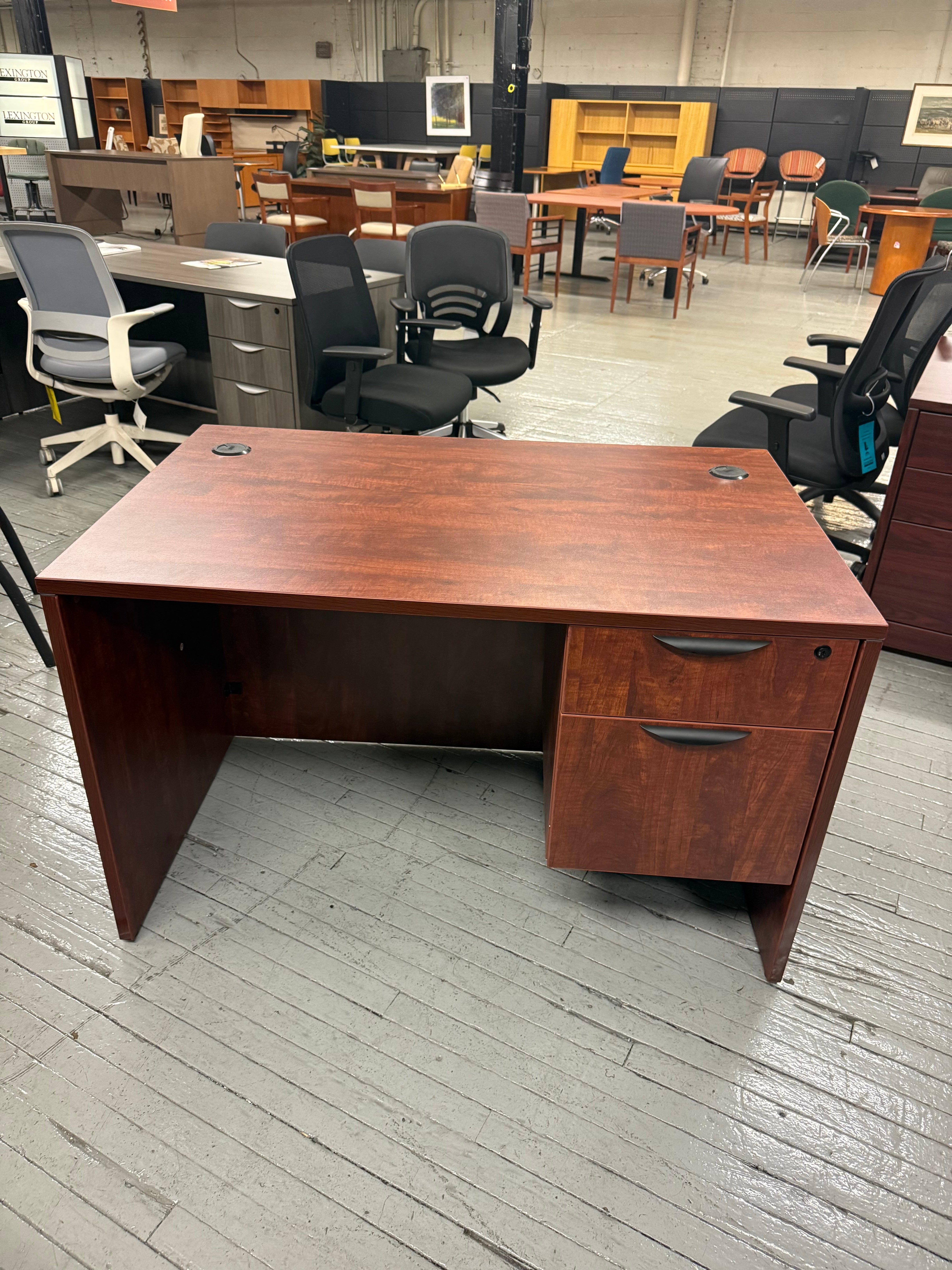 OTG Desk - L52