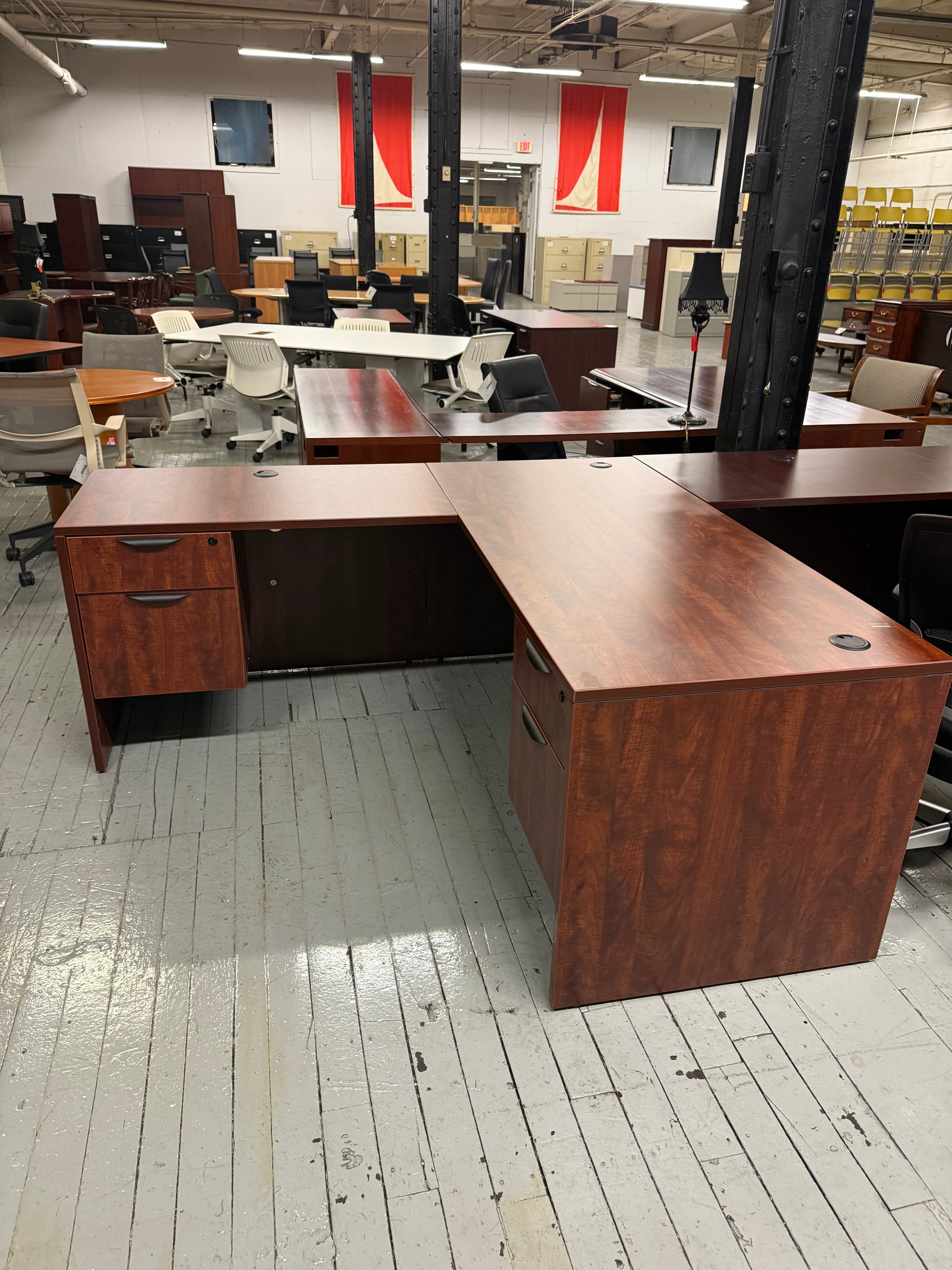 OTG L-Shape desk -L55