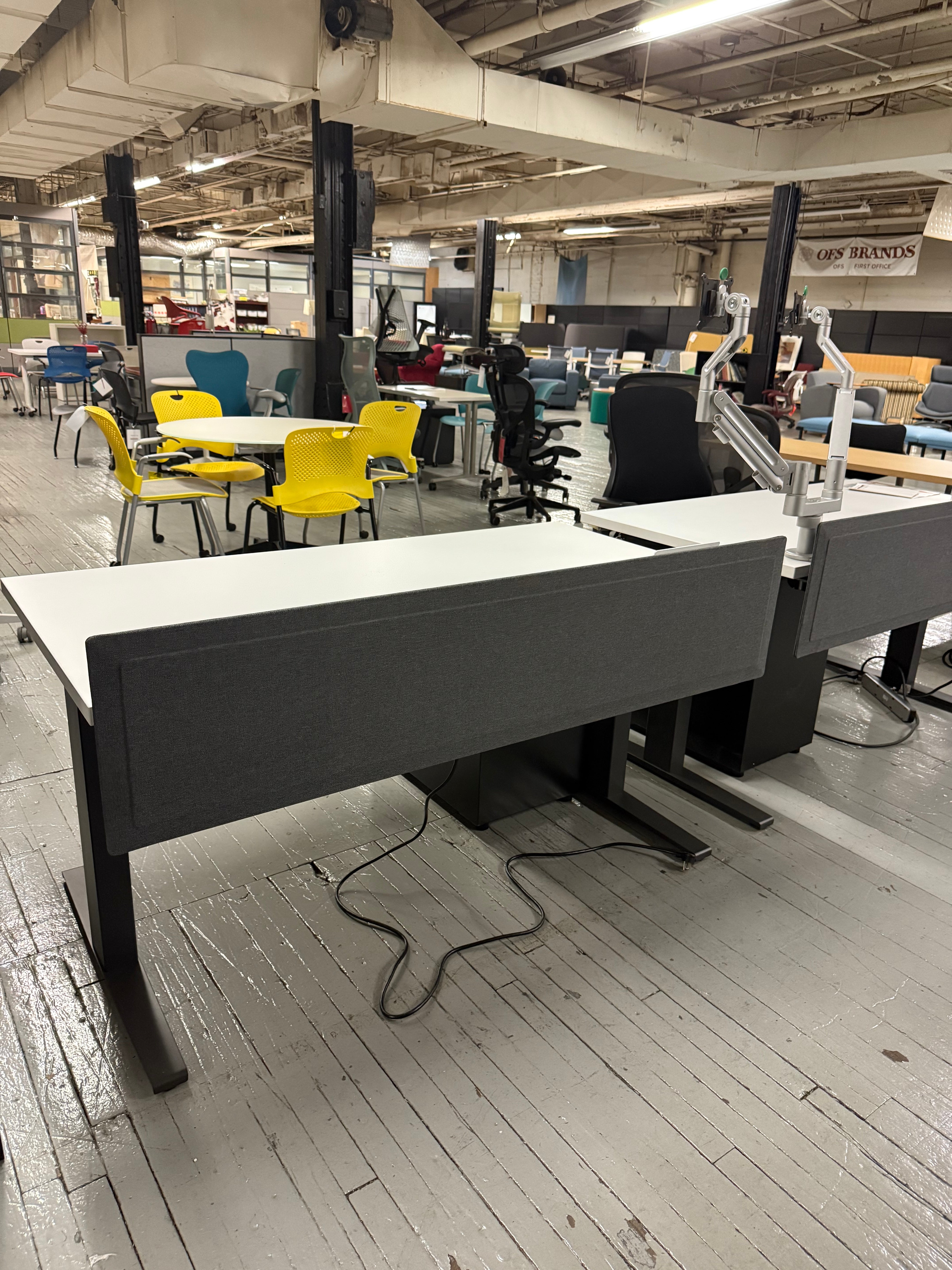 Herman Miller Motia Height Adjustable Desk -N15