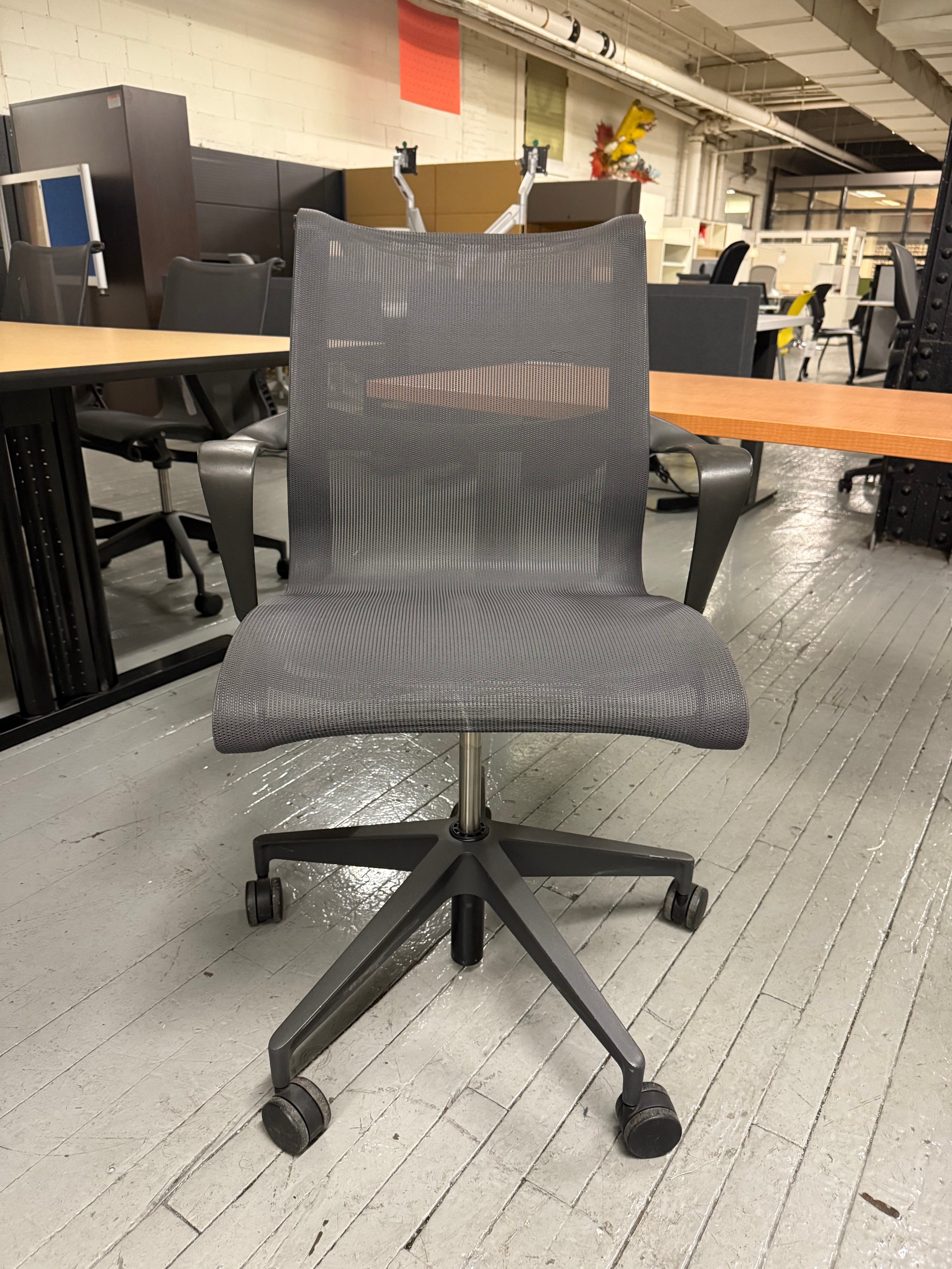 Herman Miller Setu -B14