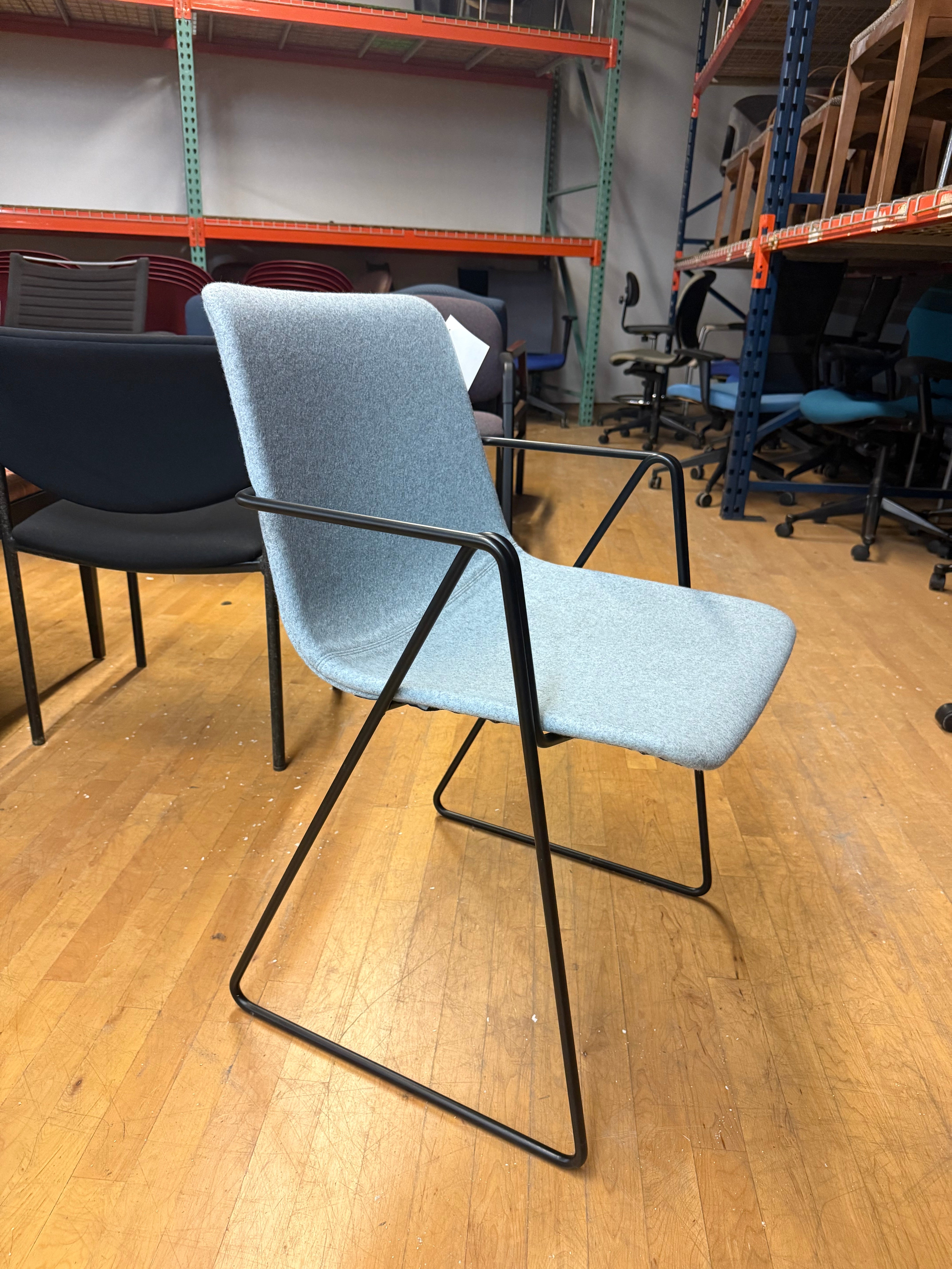 Source Guest chair - H88