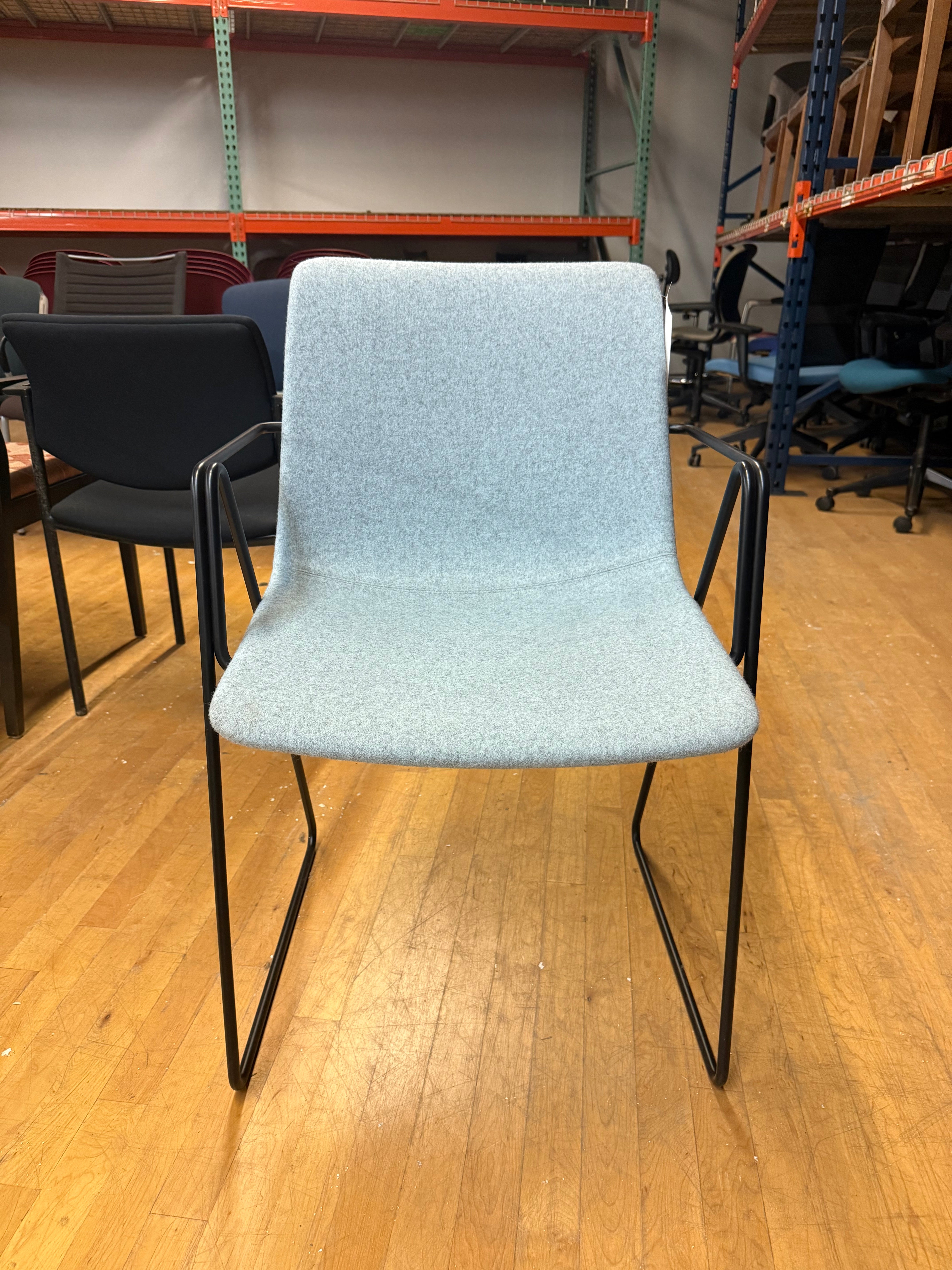 Source Guest chair - H88