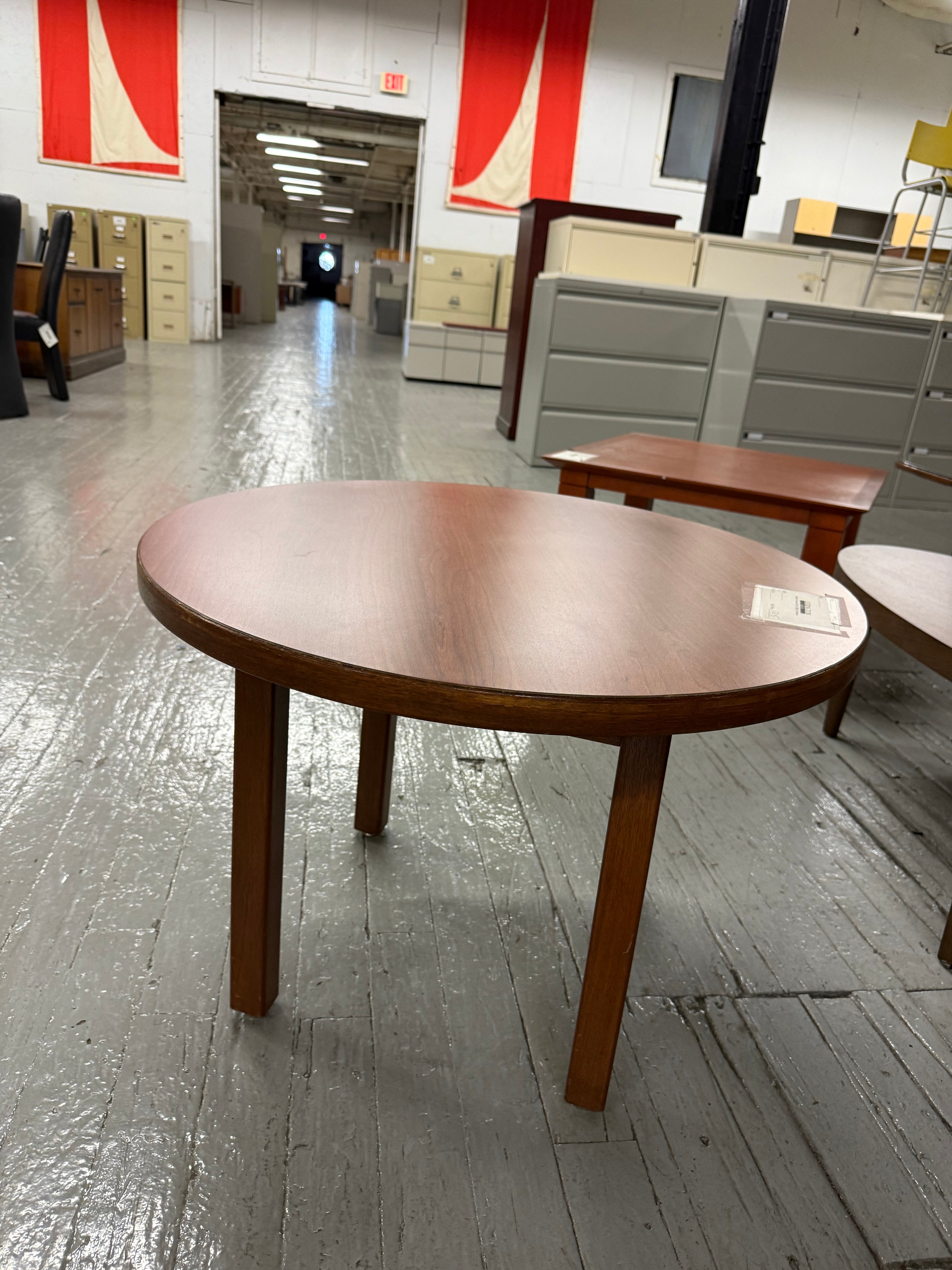 Wooden Veneer Table -Y42