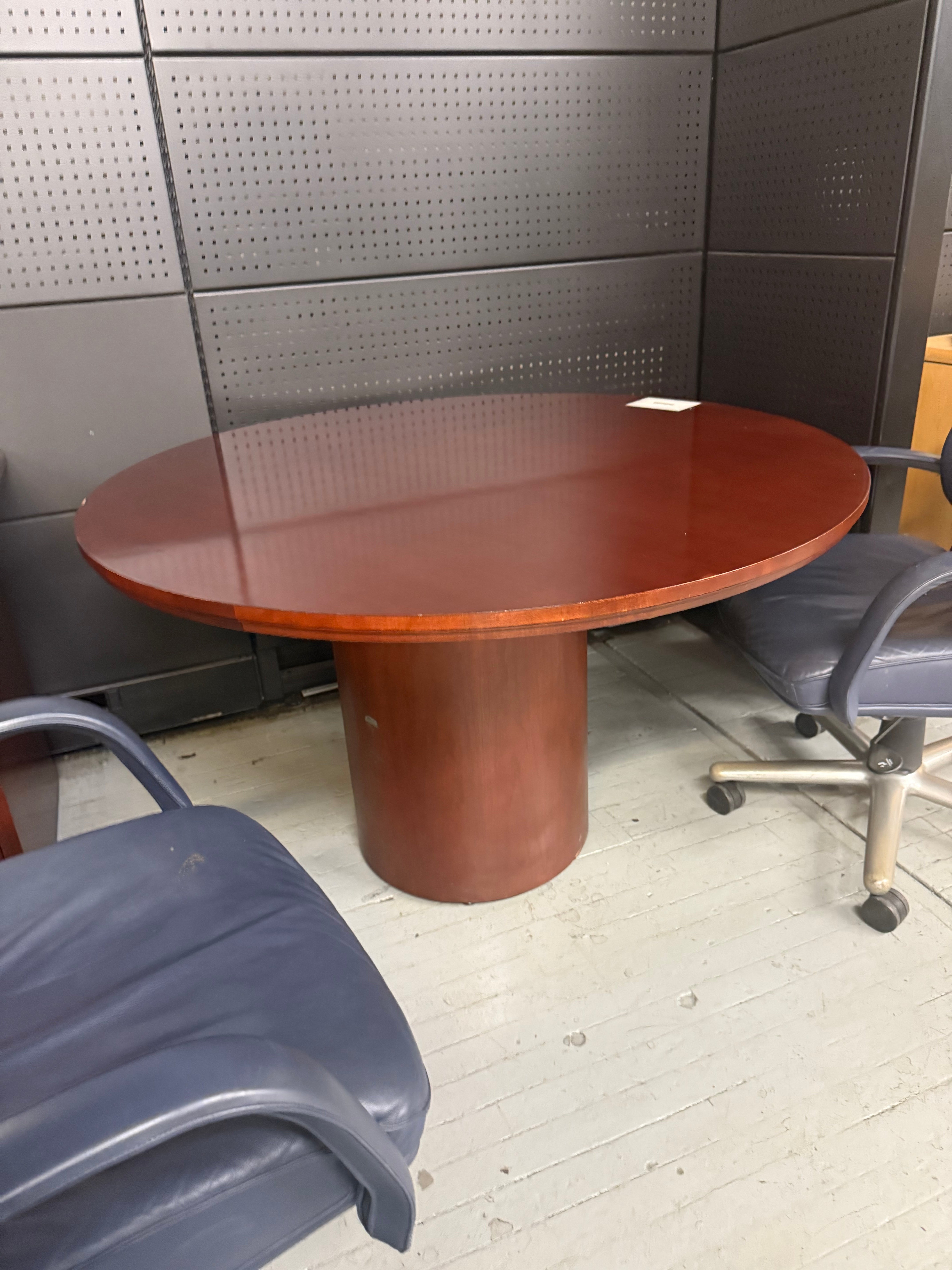 Round Wood Veneer Table – Dark Cherry Finish -Y43