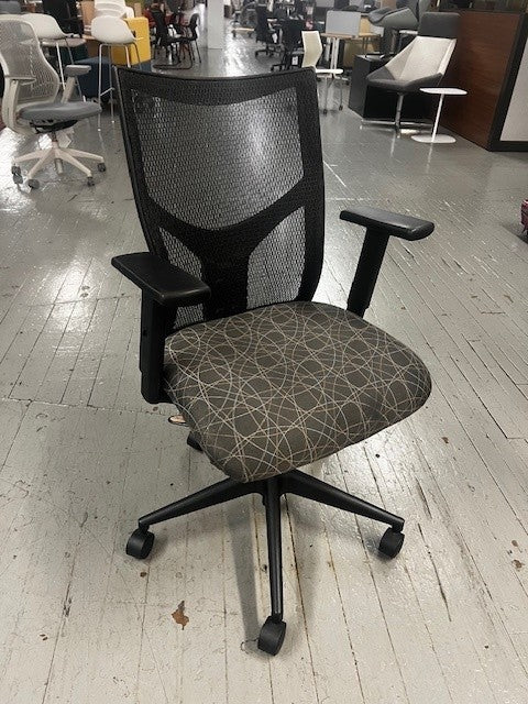 Mesh back task chair - A28