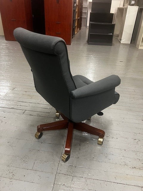 Executive Chair - B12