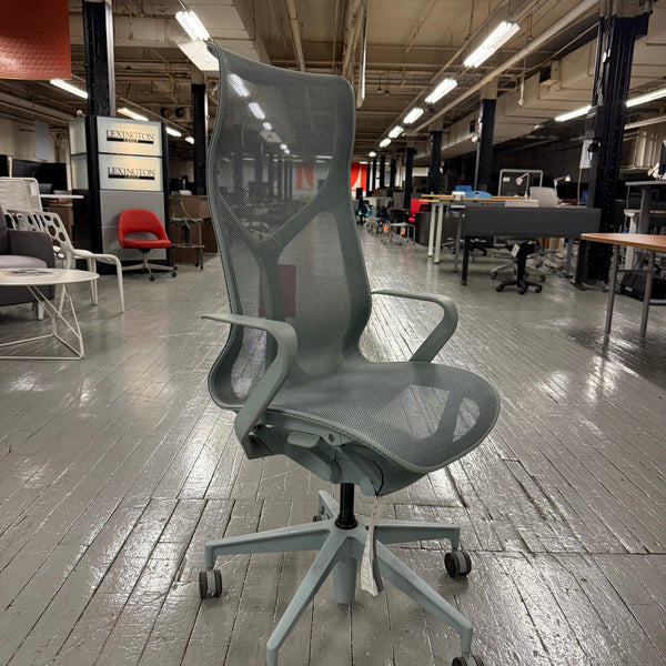 Cosm_task_chair_2_600x600_crop