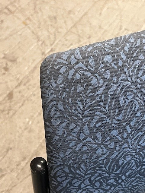 Player Series armless stack chair - E6