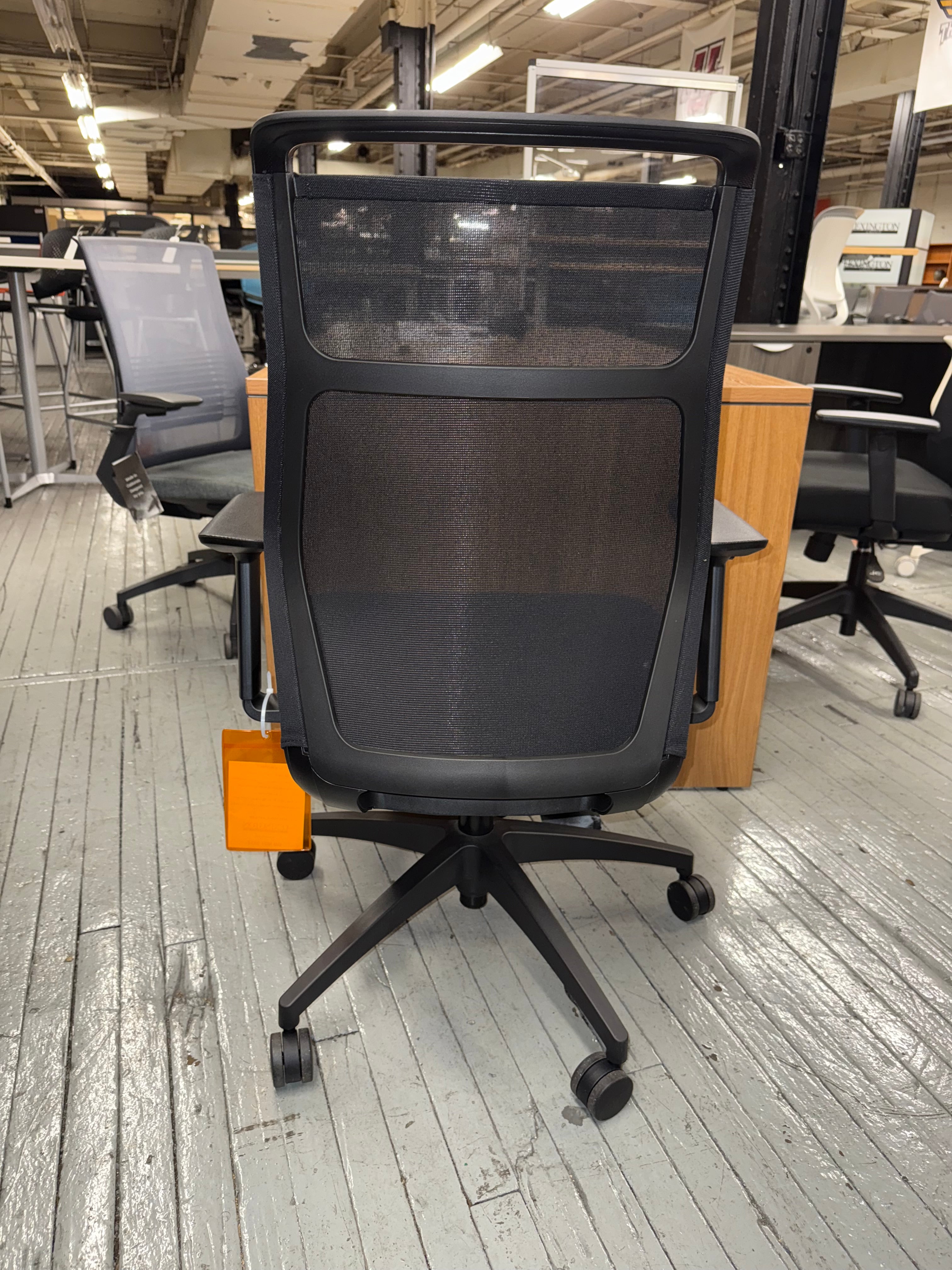 Rolling Desk Chair – SitOnIt Hexy for Comfort and Support