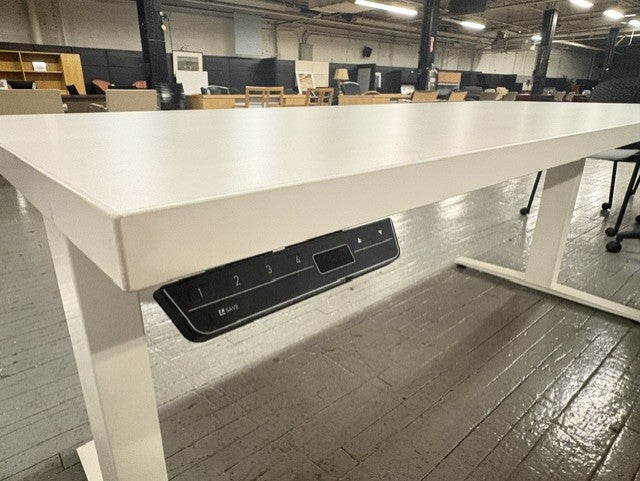 Motia Sit-to-Stand Desk N17