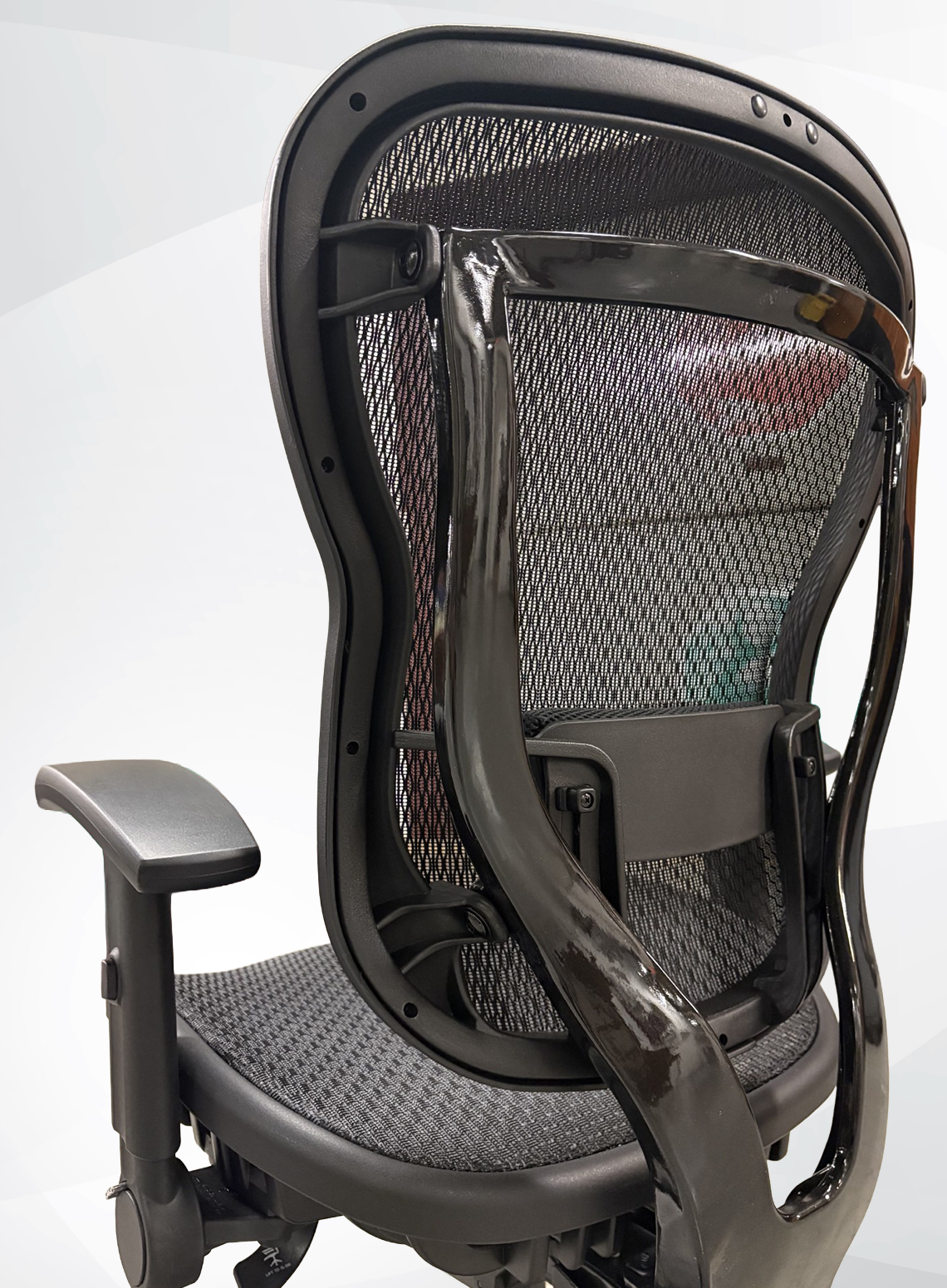NEW BuzzSeating Rika Mesh Chair i5