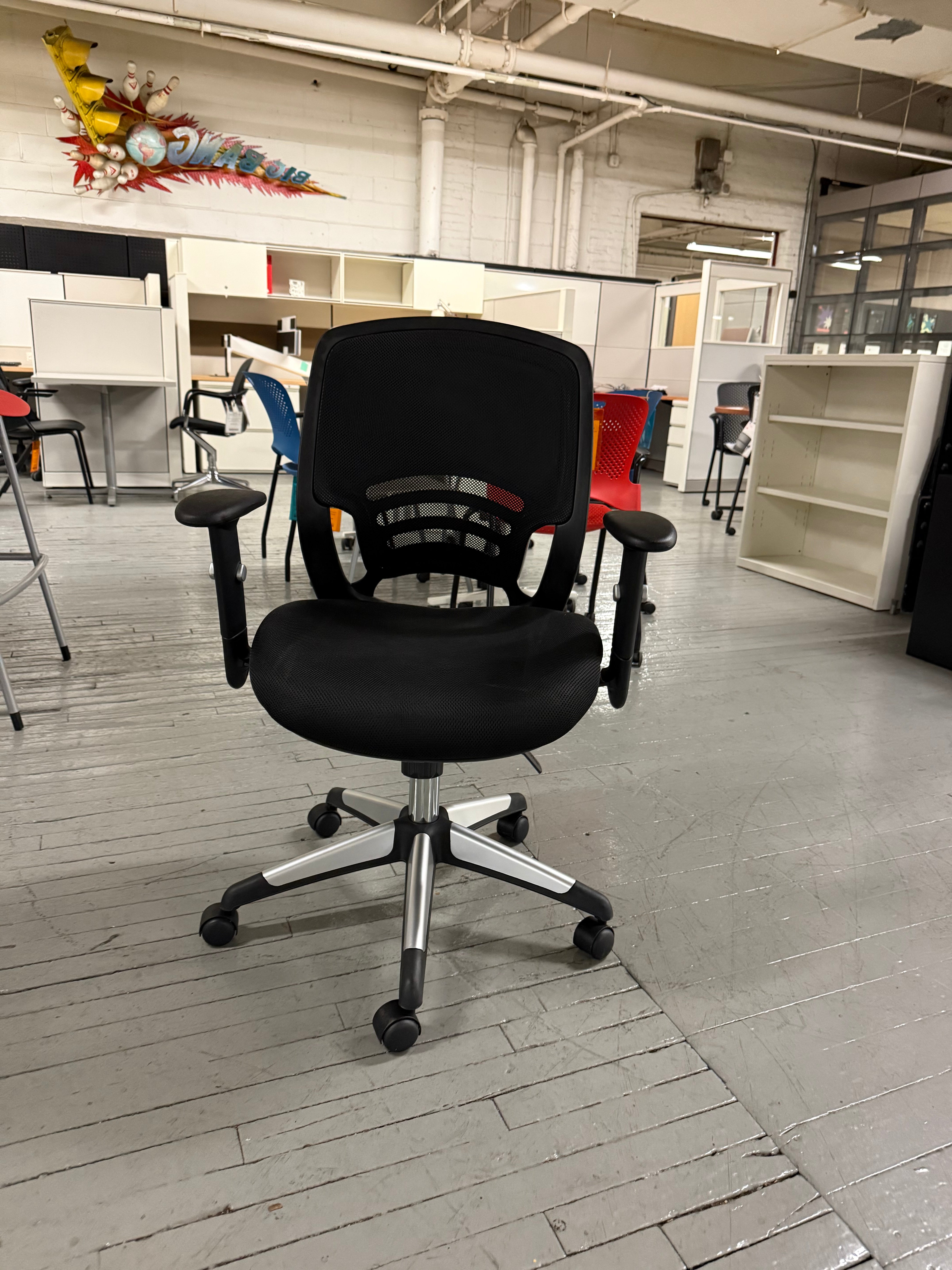 OTG Managers Chair - I35
