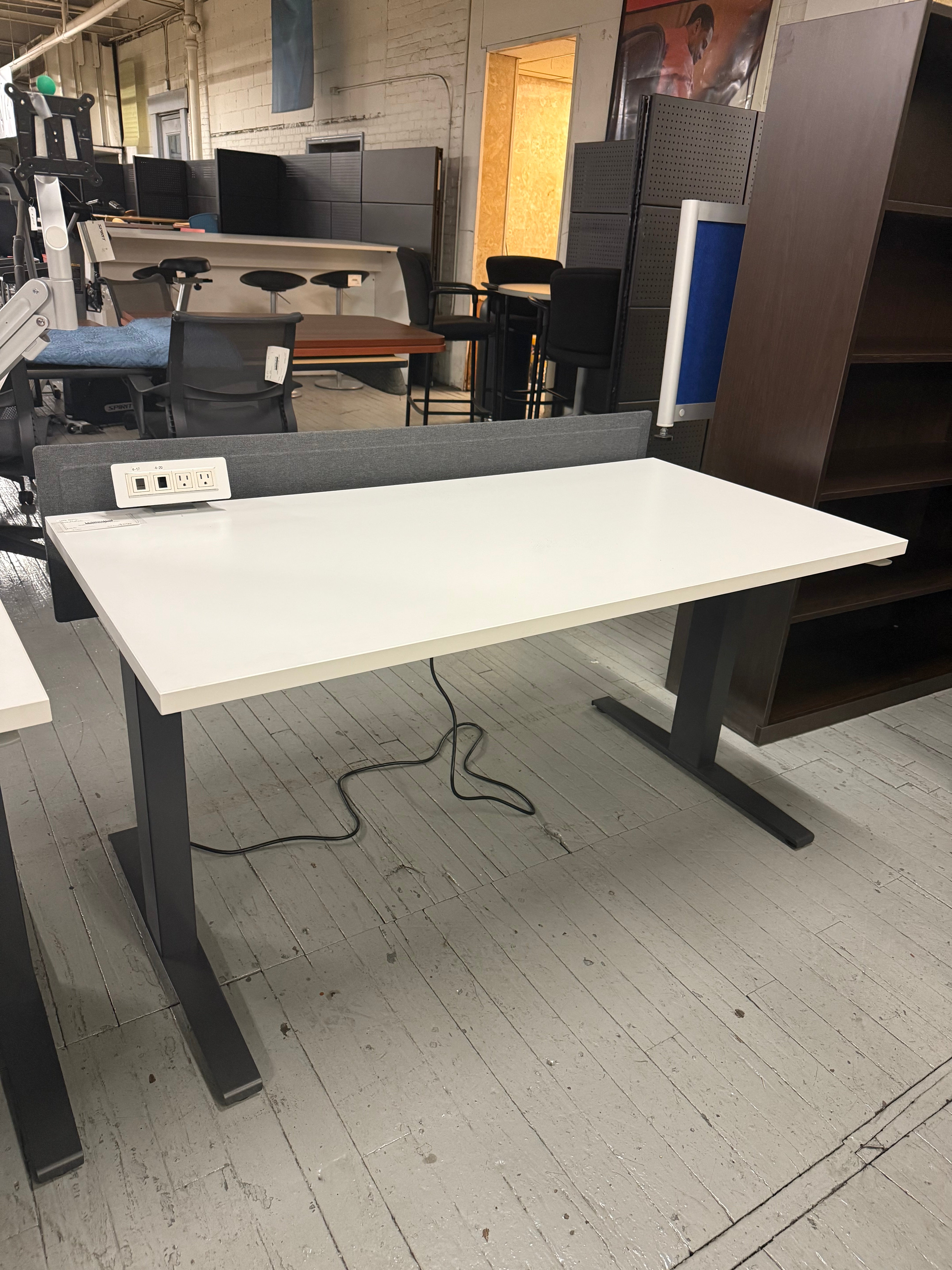 Herman Miller Motia Height Adjustable Desk -N15